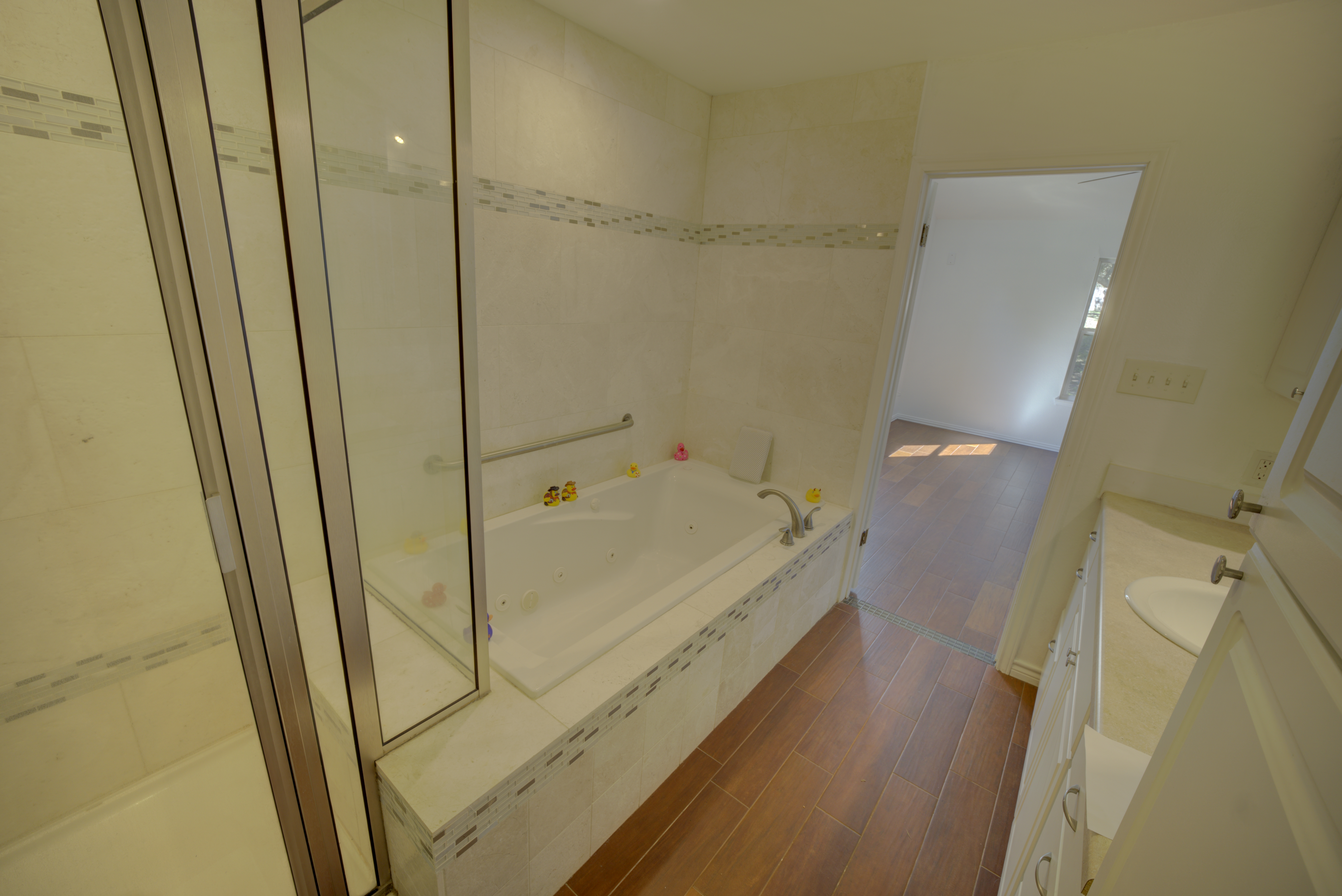 Master Bath - Photo 2